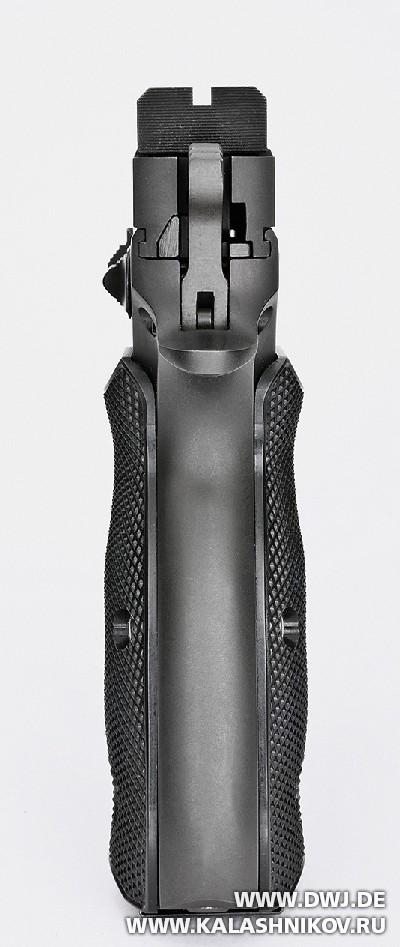 Спортивный пистолет AKAH CZ 75B 6.0. Вид сзади. Журнал Калашников